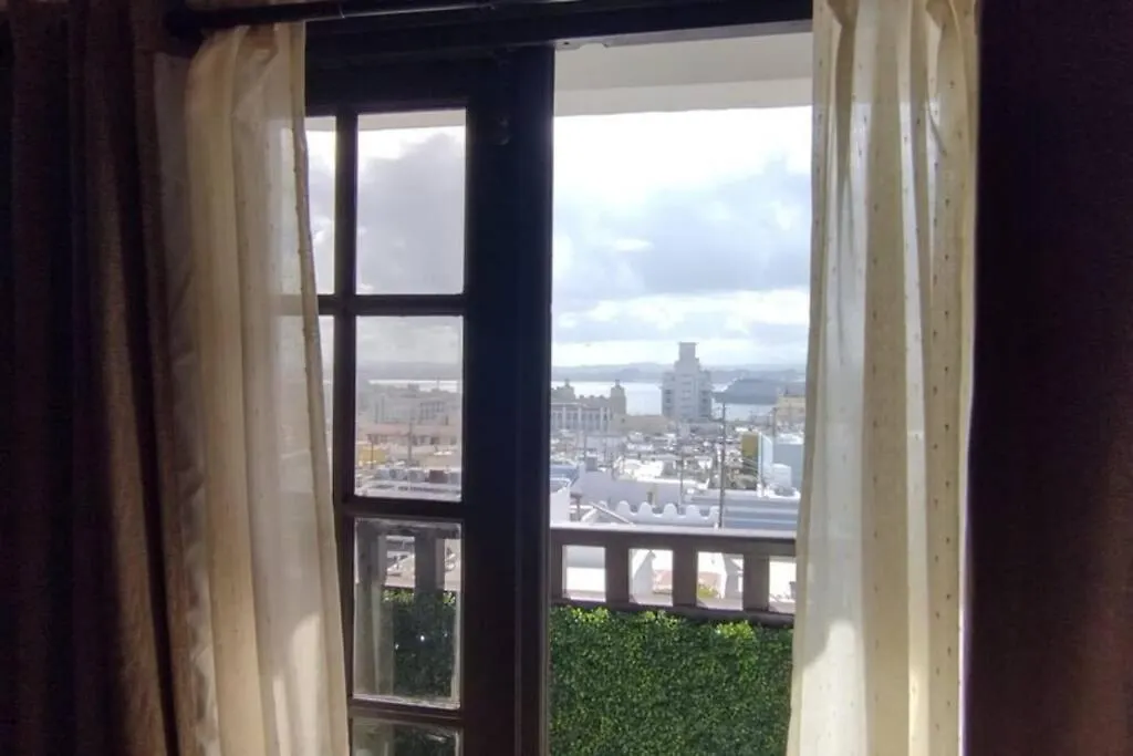 Penthouse With Private Rooftop! 산후안